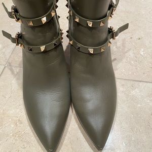 Valentino booties size 39